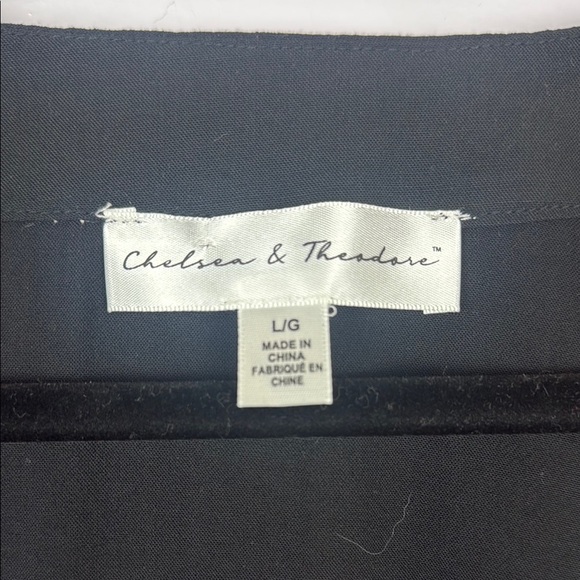 Chelsea & Theodore Black Boho Embroidered Peasant with Bell Sleeve Size Large - Picture 4 of 12